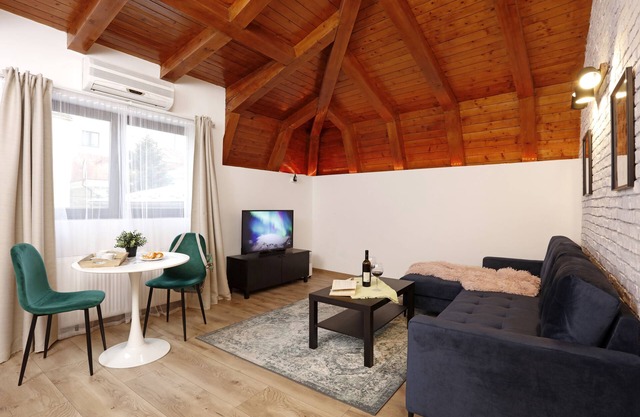 One Love Central Cottage