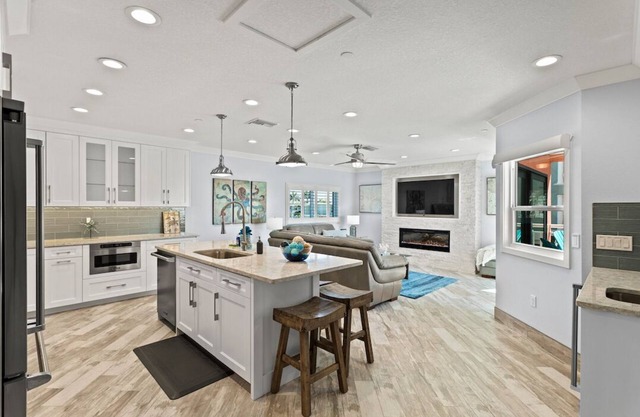 Unique en son genre, tout neuf, luxueux Beach Chato Condo ... À quelques pas de la plage