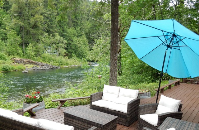 Un lieu unique au bord du fleuve McKenzie