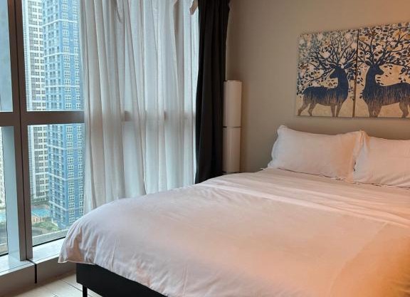 One Uptown Residence - Thompson Suites