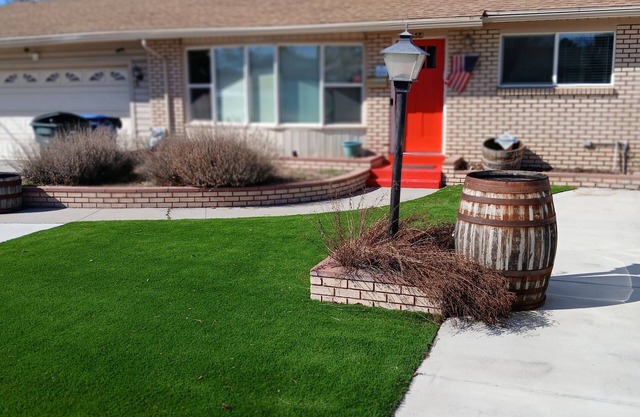2-bedroom Home in West Valley with WiFi, minutes to mall &Airport