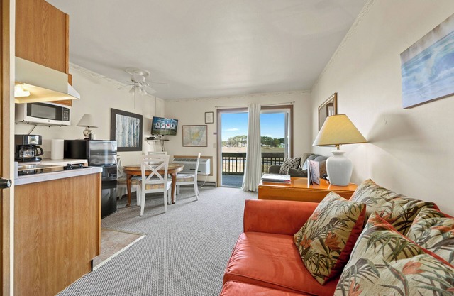 Only 5 min. from the Beach!