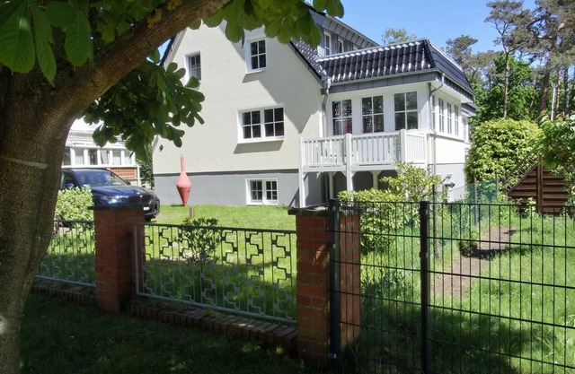 Only approx. 300 m to the fine sandy beach close to Warnemünde in Markgrafenheide. - Markgrafenheide