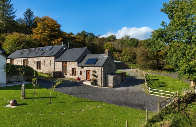 Onnen Fawr Barn - Quatre Chambres Maison, Couchages 11