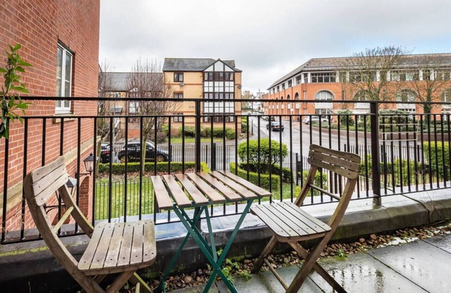 ✰ONPOINT 2 bedroom Apartment - River Kennet✰