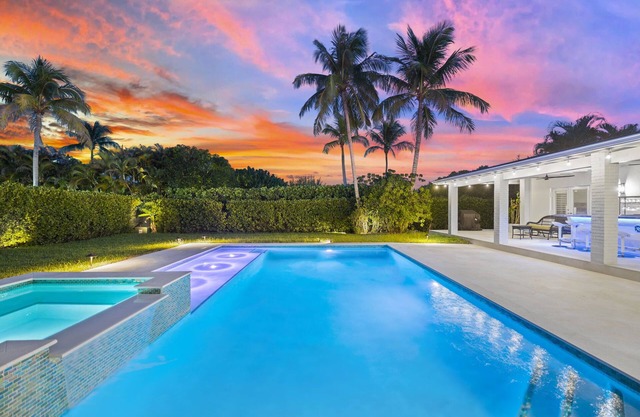 Opal Oasis Luxury Home - Private Pool & Spa!