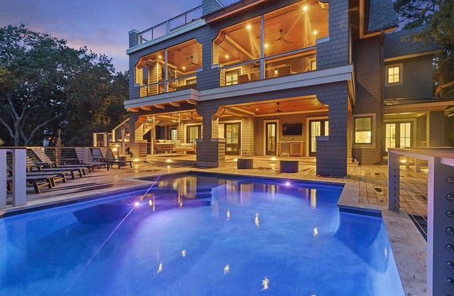 OPEN 8/31! Ideal Kiawah LUXURY! Pool, Oceanview, Private Boardwalk to Beach!