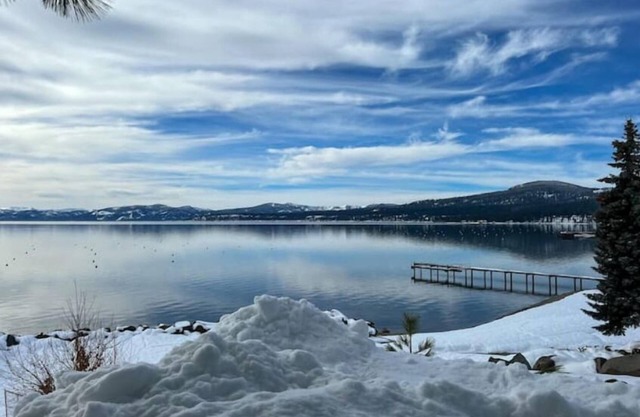 Open for 2025 Ski Lease Season! Comfy Queen sized lake front! PRIVATE BEACH!