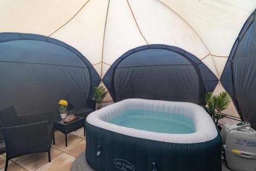 Open Mind Property - HotTub,7 Beds & Free Parking
