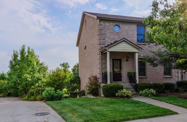 Open & Spacious Townhouse close to KY Horse Park/Keeneland/Downtown