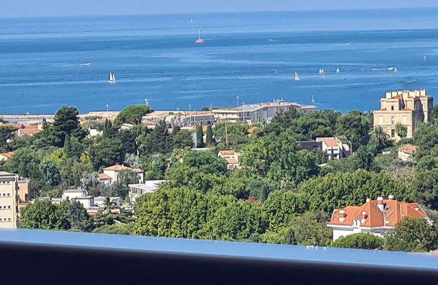 face au Vélodrome, Incroyable vue mer et notre Dame de la Garde