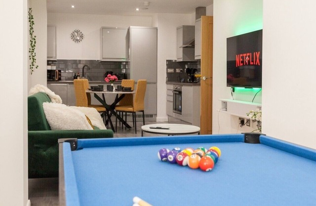 Opulent Residence - 1 BR City C