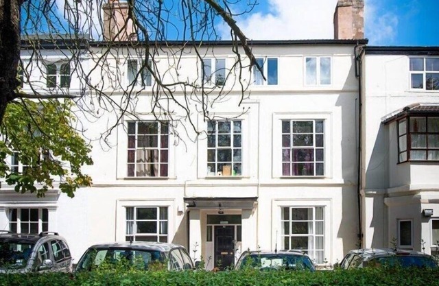 Orange Rentals -1 bedroom ground floor retreat near Lark Lane