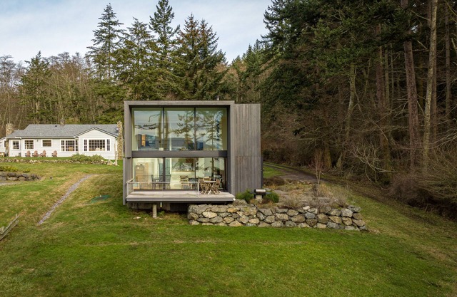 Contemporain élégant sur Doe Bay Waterfront, vues du sud, plage!
