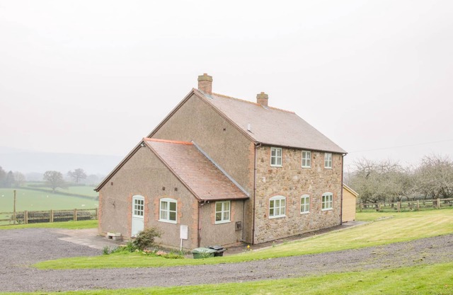 ORCHARD COTTAGE, Animaux acceptés à Church Stretton, Ref 997144