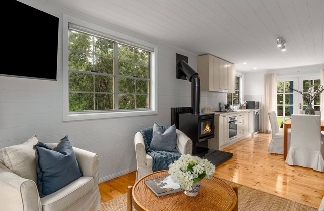 Orchard Cottage, Alpine, Southern Highlands
