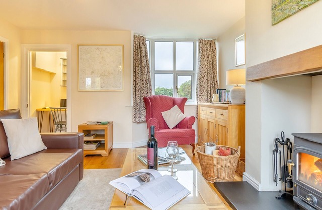 Orchard Cottage - Deux Chambres Maison, Couchages 4