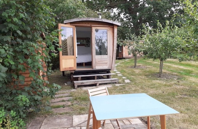 ORCHARD WAGON
