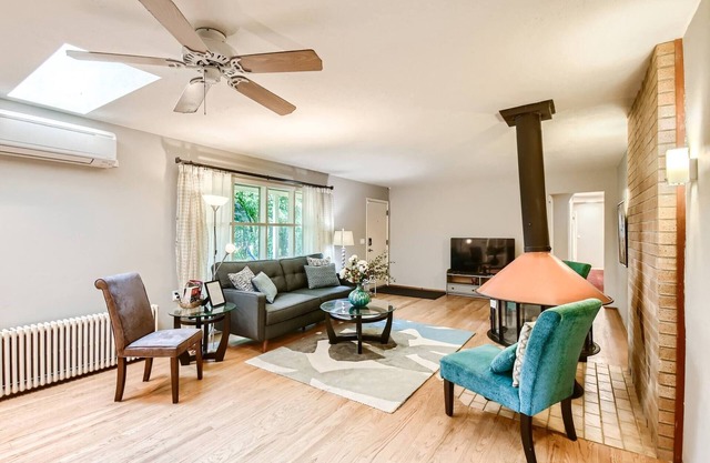 Oregon Jade Lodging-Two Bedrooms Portland Suburban with crib near PDX