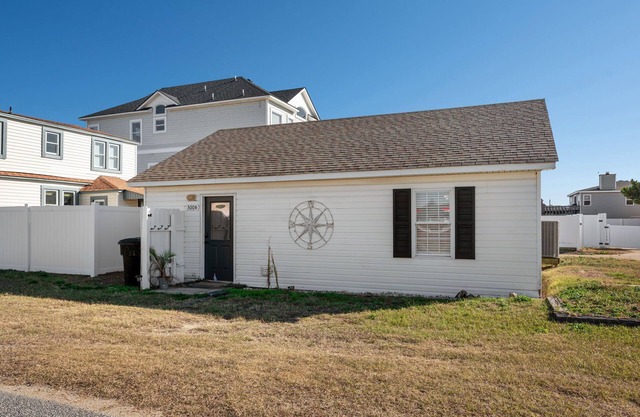 Oregon's Corner B: Oceanside, Close to Beach Access, Perfect for Small Families!