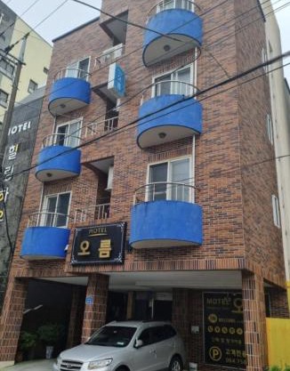 Oreum Motel