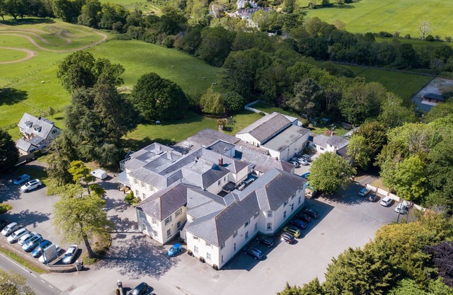 The Oriel Hotel
