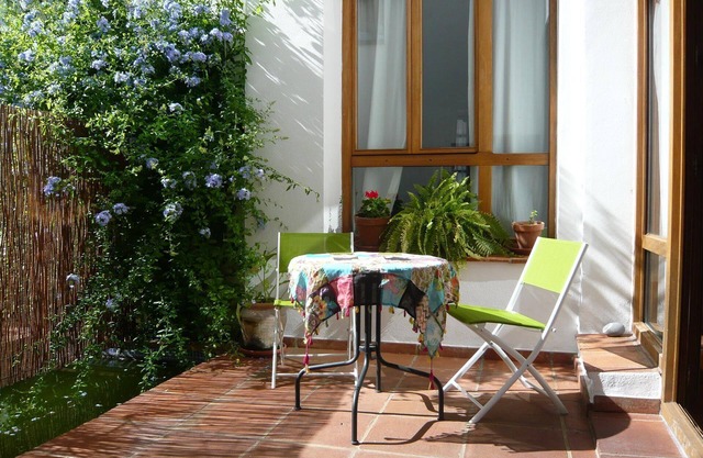 appartement original et confortable au rez-de-chaussée avec patio