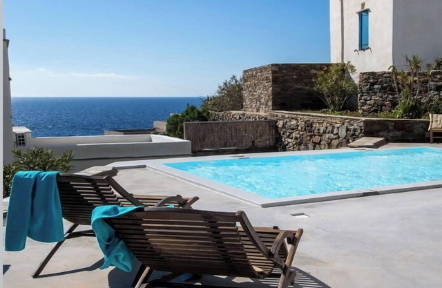 NAIADES BEACH VILLA AVEC PISCINE