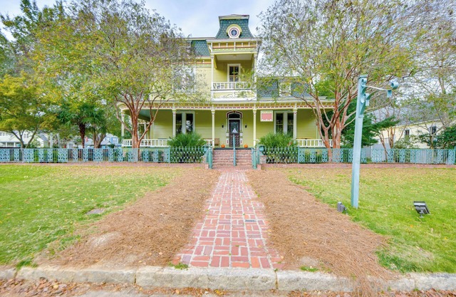 Ornate Victorian Home w/ Courtyard & Fire Pit!