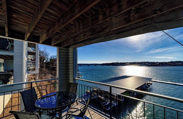 Osage Oasis – Unmatched Views, Convenient Location