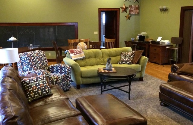 Osage Schoolhouse: Rénové, 23 couchages, spacieux et confortable