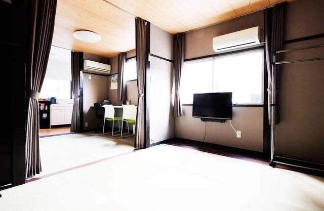 A Minpaku A Minaku Anglais / Chinois OK 2 étages, une maison disponible à titre privé Il y a un bain de toilette à chaque étage à 8 minutes à pied de la gare Shin-Osaka