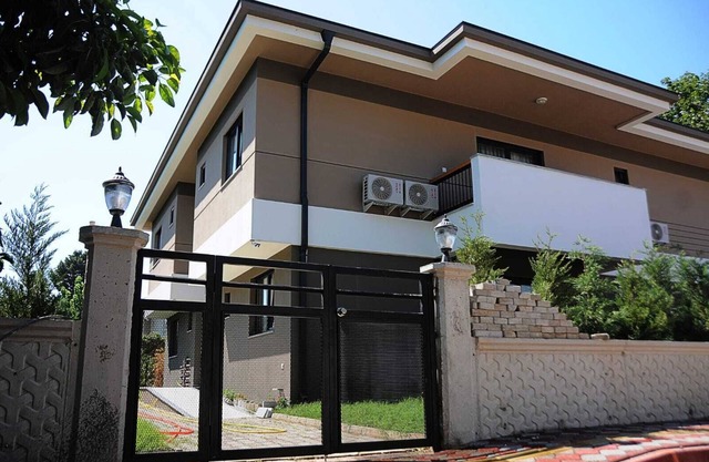 OSCAR SUITES