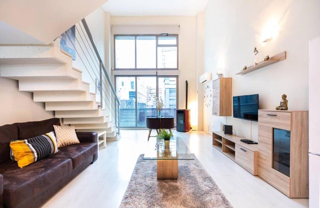 Oshun Sanchinarro LOFTS & MIDSTAY