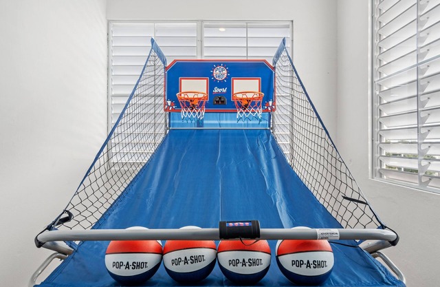 Otium Rentals San Juan City Apartment w Basketball Arcade
