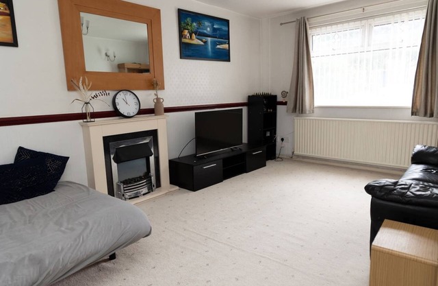 Otley Terrace - 3 bed home sleeping 8 people.