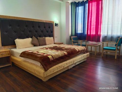 Otsal Residency