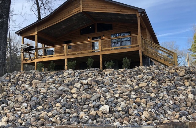 OUACHITA RIVER CABIN LIKE NO OTHER YOU WILL FIND!!!!