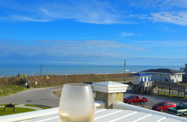 Vues, Vues, Vues à quelques pas de la plage!