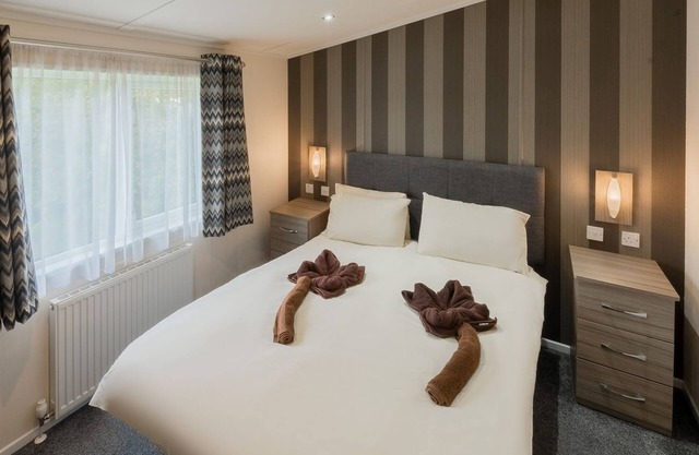 Our Alder lodges are great space to get together with a group of friends or the entire family.