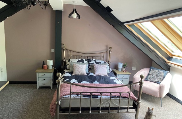 Our beautiful little annexe is spacious & central for exploring East Devon