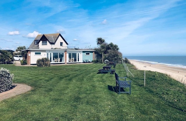 Notre chalet contemporain Hickling magnifique emplacement avec vue sur la mer et la plage de sable