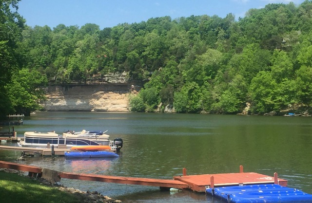 Le lac Malone est l'escapade parfaite du week-end - nous l'appelons "The Maya II"!