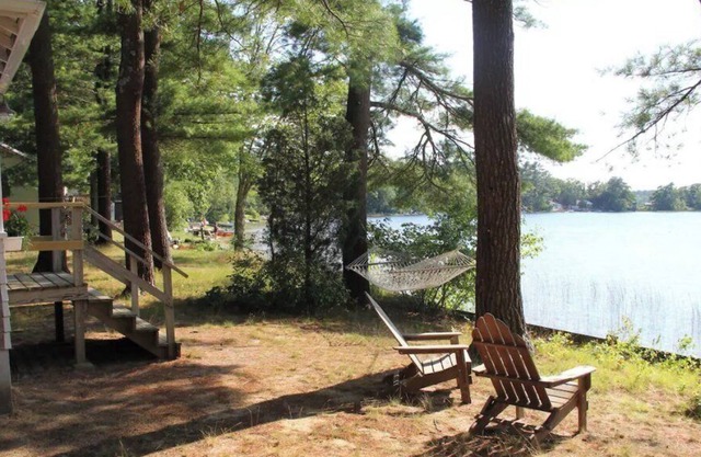 Our little piece of Escape Private cottage waterfront