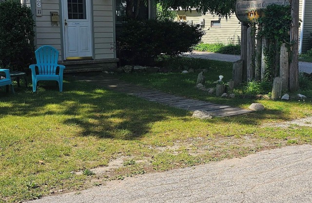 Our Parkview Cottage - 1 block from Stearns Beach Ludington