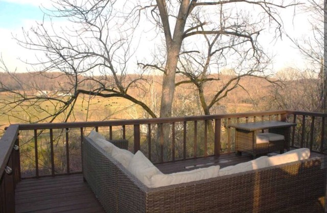 Outlook Point, river side, swimming, kayaks available, fishing, and relaxation.