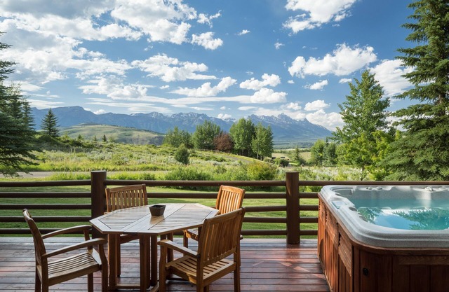 Avant-poste: Mountain Top Lodge