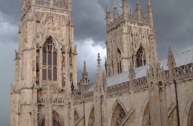 Maison de ville historique exceptionnelle dans le centre-ville, près de York Minster (dort 2-8)