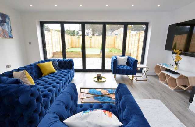 Outstanding modernised 3/4 double bedroomed house