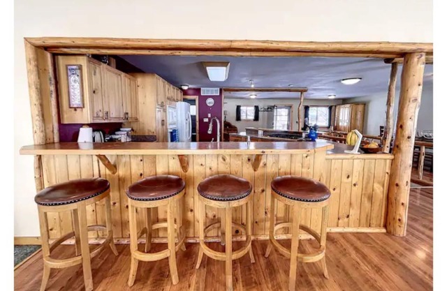 Large & Beautiful Rental-10% off month of April